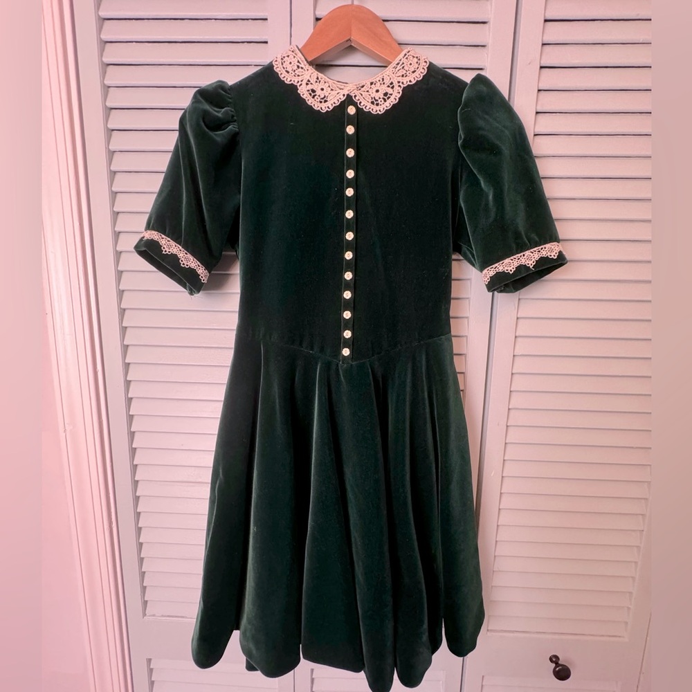 American girl dress like your doll - Molly green Christmas dress